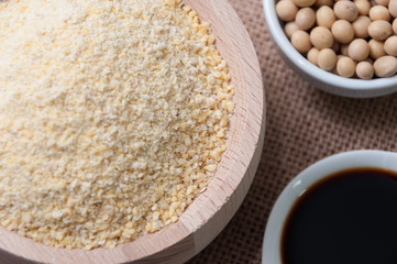 Ingredientes de soja en boles