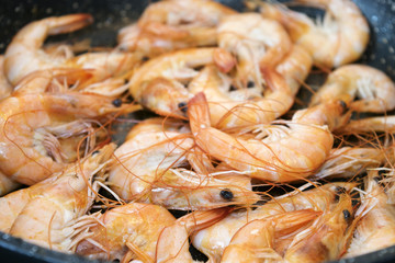 prawns in pan
