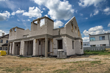 budowa domu © tobisto