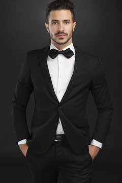 Latin man wearing a tuxedo