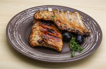 Roasted pork ribs