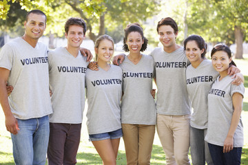 Volunteer Group Clearing Litter In Park