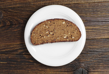 Slice bread with dried fruit and nuts