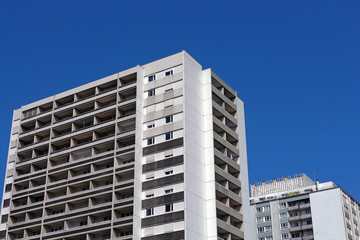 Fototapeta premium tours d'habitation