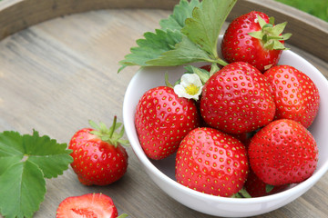 Erdbeeren in einer Schale Draufsicht Strawberry Fruits