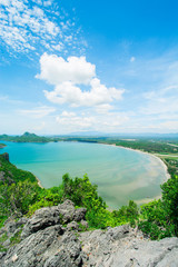 Obraz premium Sea view on peaks mountain , Khao Lom Muak at Prachuap Khiri Khan province Thailand