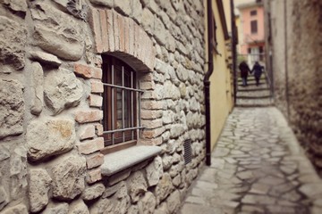 Fototapeta na wymiar brick wall with window