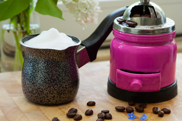 cappuccino - Kaffee machen, Kaffeemühle, Milchschaum