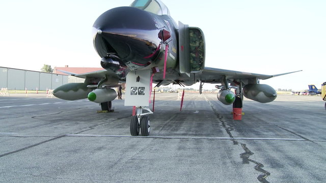 F-4 Phantom tilt - 2 clips