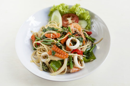 Thai style fried spagethi with spicy seafood