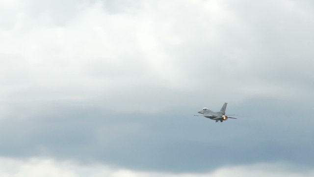 F-16 Falcon 30 2 flying