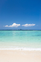 沖縄のビーチ・瀬底ビーチ