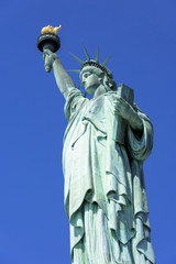 Fototapeta premium リバティ島の自由の女神