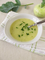 Kohlrabicremesuppe