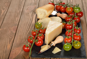 Cheese and cherry tomatoes