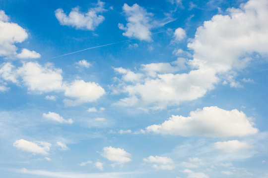 Fototapeta Blue cloudy sky texture.