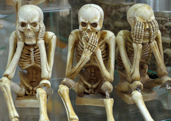 Hear no evil, speak no evil, see no evil skeletons