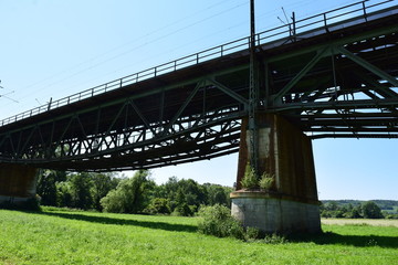 Fototapeta premium Eisenbahnbrücke