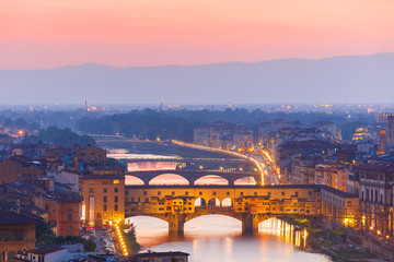 Fototapeta na wymiar Arno and Ponte Vecchio at sunset, Florence, Italy