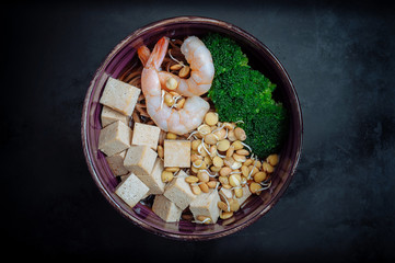 Soba with tofu, lentils sprouts, shrimp