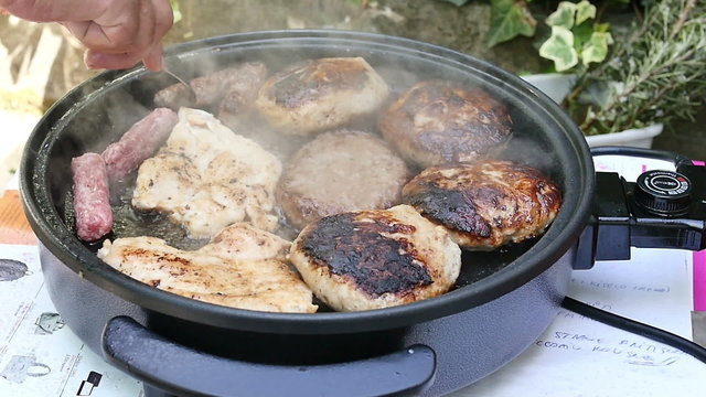 Roast the minced meat