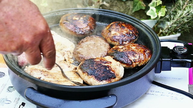 Roast the minced meat