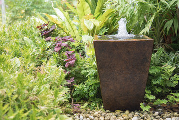 fountain from pot - 84532591