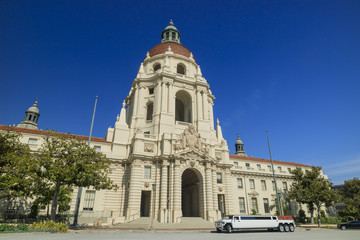 Fototapeta na wymiar Historical Pasadena city hall in morning
