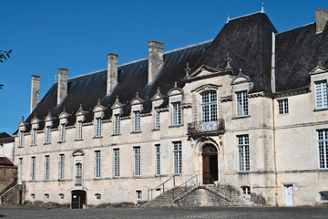 Saint Jean d'Angely (Charente maritime)