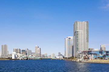 Fototapeta na wymiar 東京都市風景　豊洲エリア　多くの高層ビルとタワーマンション