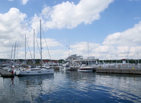 Fototapeta Baltic sea and yachts 