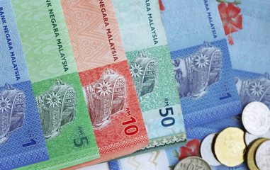 Obraz premium Money banknotes and coins, closeup