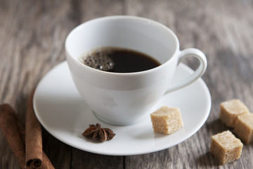 tasse de café cannelle et sucre de canne