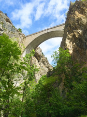 Fototapeta na wymiar Pont d'Asfeld (Hautes-Alpes / Briançonnais)