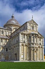 Fototapeta na wymiar pisa cathedral, Italy