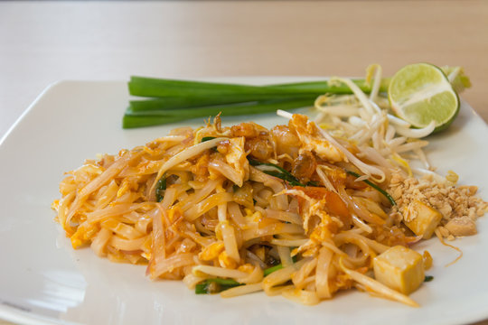 Thai style noodles or padthai