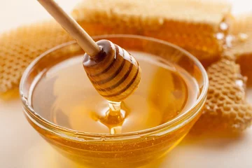 Küchenrückwand glas motiv Honey, Honeycomb, Honey Bee. © BillionPhotos.com