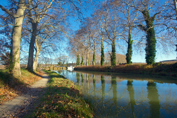 Fototapeta na wymiar Canal du Midi in Winter