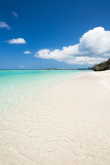 沖縄のビーチ・瀬底ビーチ