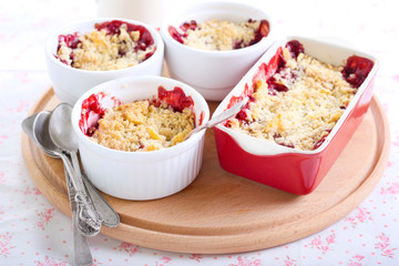 Berry crumble