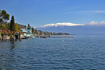 Naklejka premium Aussicht von Gardone Riviera