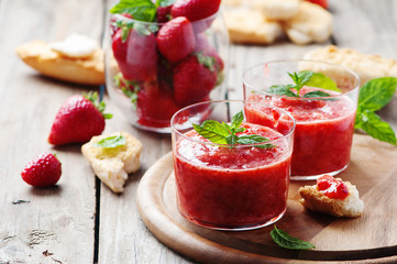 Healthy breakfast with bread and strawberry jam