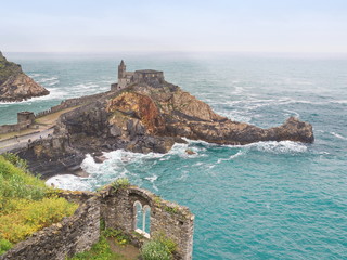Die Kirche San Pietro in Porto Venere / Ligurien