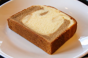 Caramel chocolate butter cake