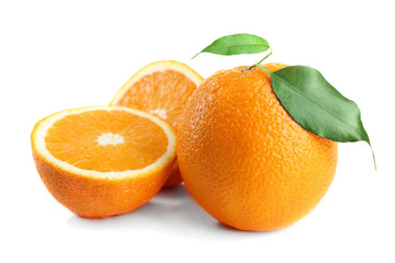 Fototapeta na wymiar Ripe orange isolated on white