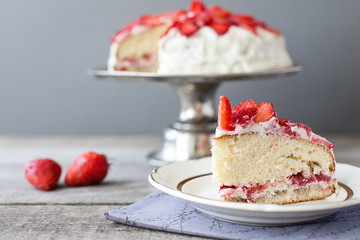 strawberry cake on the cake stand