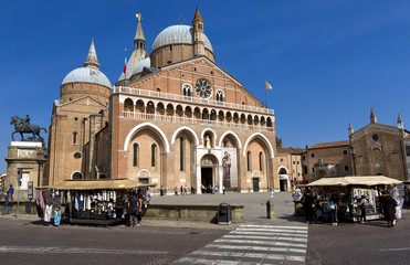Fototapeta na wymiar Basilica del Santo or Basilica of Saint Anthony of Padova
