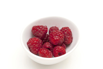 A bowl of raspberries