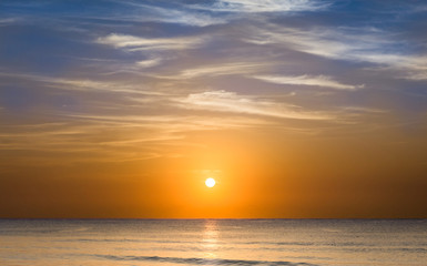 Fototapeta premium Sunrise over caribbean sea