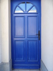Le mystère de la porte bleue